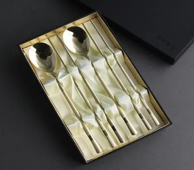 은평구판촉물 대량 제작 vs 소량 제작, 어디가 유리할까? 2 뱀부 골드 수저 2인용 고급합지케이스