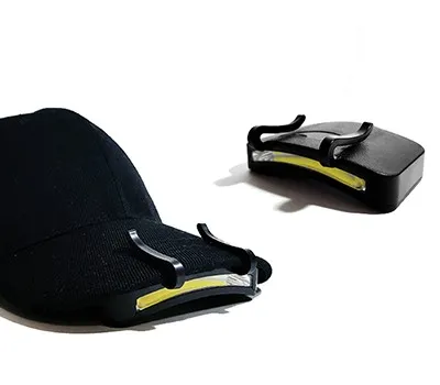 캠핑 판촉물 제작 시 주의사항 5가지 3 스포츠 모자 랜턴